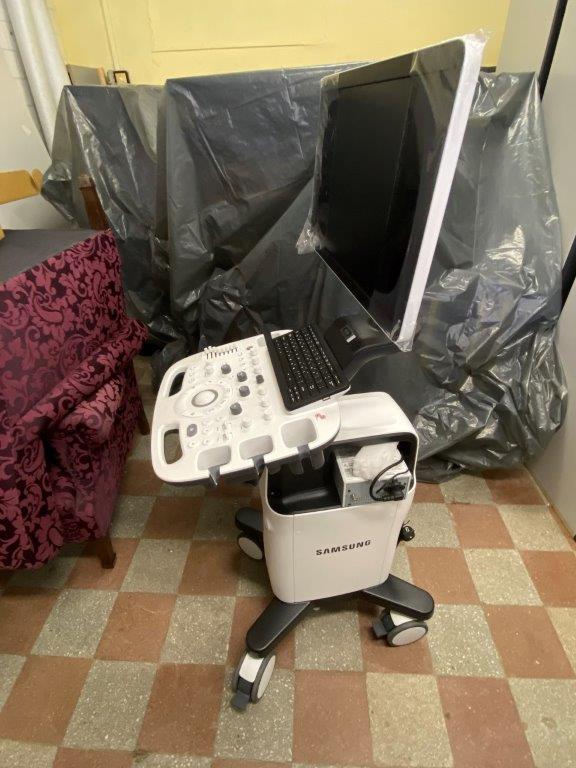 Használt HS30 ultrahang készülék két vizsgálófejjel szülészeti-nőgyógyászati célra - még a gyári csomagolásában