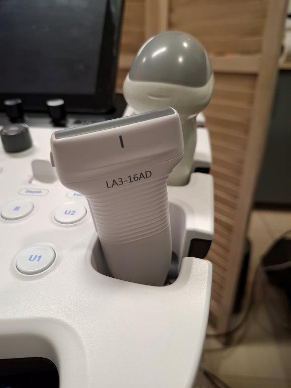 Használt Samsung HS40 ultrahang készülék három vizsgálófejjel Használt Samsung HS40 ultrahang készülék három vizsgálófejjel